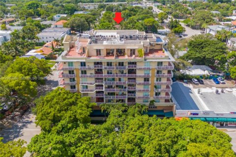 Condo in Miami, Florida, 1 bedroom  № 2179239 - photo 23