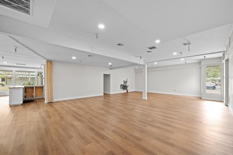 Commercial property in Gainesville, Florida 198.25 sq.m. № 1757786 - photo 10