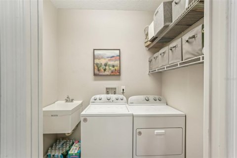Condo in Sun City Center, Florida, 2 bedrooms  № 1510625 - photo 20