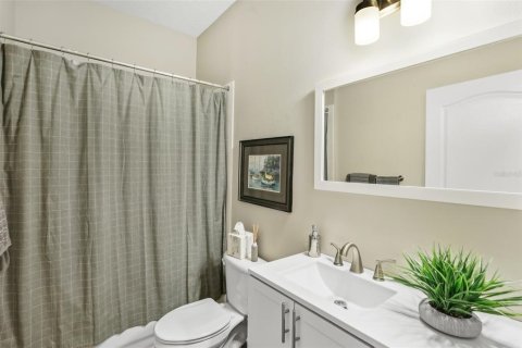 Condo in Sun City Center, Florida, 2 bedrooms  № 1510625 - photo 17