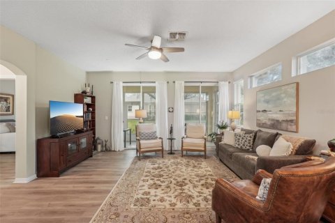 Condo in Sun City Center, Florida, 2 bedrooms  № 1510625 - photo 6