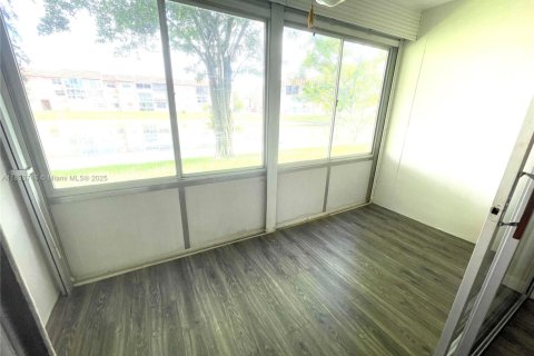 Купить кондоминиум в Санрайз, Флорида 5 комнат, 78.97м2, № 1936975 - фото 7