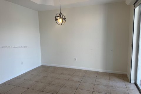 Villa ou maison à louer à Doral, Floride: 3 chambres, 195.47 m2 № 2013684 - photo 11