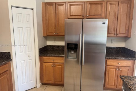 Villa ou maison à louer à Doral, Floride: 3 chambres, 195.47 m2 № 2013684 - photo 23