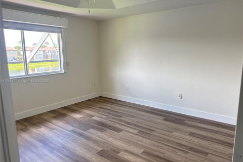 Villa ou maison à louer à Doral, Floride: 3 chambres, 195.47 m2 № 2013684 - photo 30