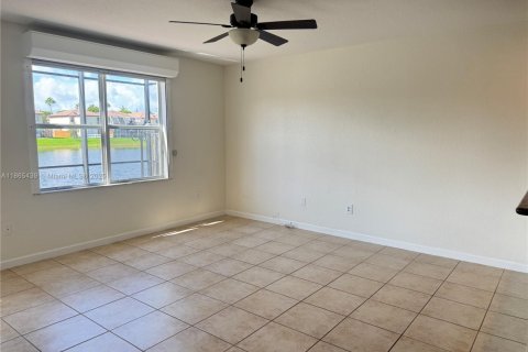 Villa ou maison à louer à Doral, Floride: 3 chambres, 195.47 m2 № 2013684 - photo 17