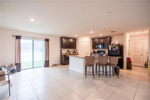 House in Poinciana, Florida 3 bedrooms, 135.92 sq.m. № 1883668 - photo 5