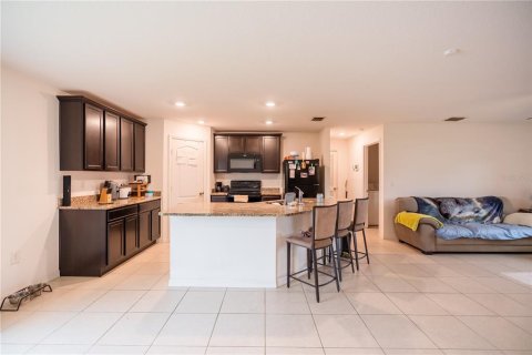 House in Poinciana, Florida 3 bedrooms, 135.92 sq.m. № 1883668 - photo 8