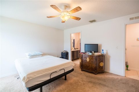 House in Poinciana, Florida 3 bedrooms, 135.92 sq.m. № 1883668 - photo 14