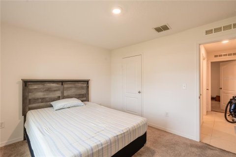 House in Poinciana, Florida 3 bedrooms, 135.92 sq.m. № 1883668 - photo 20
