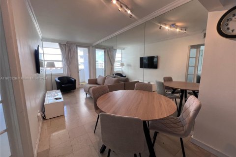 Studio in the Condo in Miami Beach, Florida  № 2012604