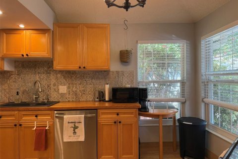 Casa en venta en Palm Harbor, Florida, 1 dormitorio, 94.39 m2 № 1878214 - foto 6