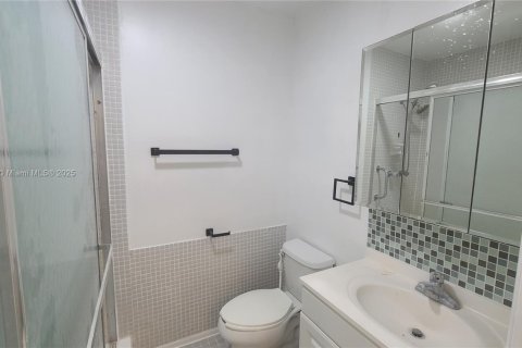 Купить таунхаус в Холливуд, Флорида 3 спальни, 157.93м2, № 1988202 - фото 8