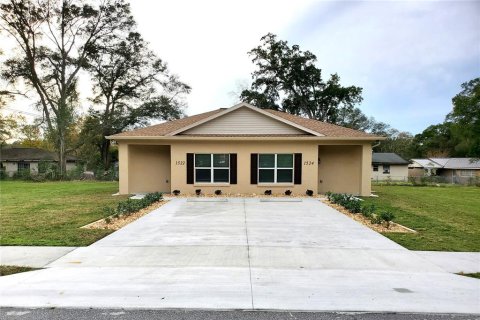 Propiedad comercial en venta en Ocala, Florida, 2 dormitorios, 119.19 m2 № 1673079 - foto 1