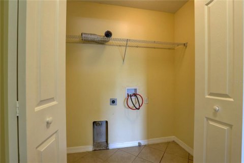 Adosado en venta en Tampa, Florida, 3 dormitorios, 142.05 m2 № 1817449 - foto 2