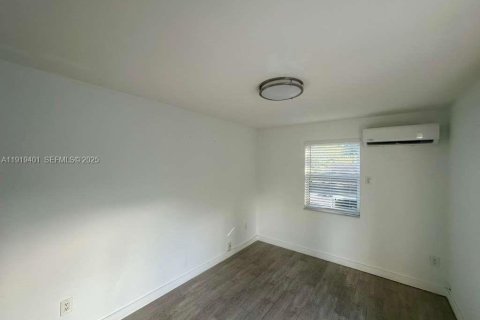 Appartement à louer à Miami, Floride: 1 chambre, 491.45 m2 № 1976866 - photo 7