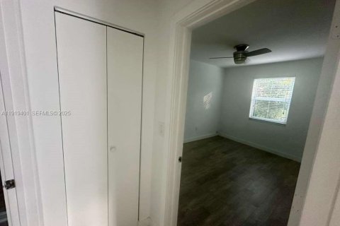 Appartement à louer à Miami, Floride: 1 chambre, 491.45 m2 № 1976866 - photo 11