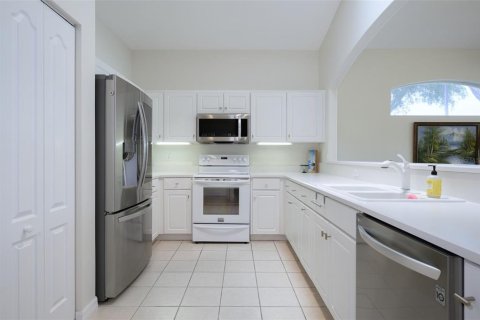 Condo in Palm Coast, Florida, 3 bedrooms № 2114351 - photo 9