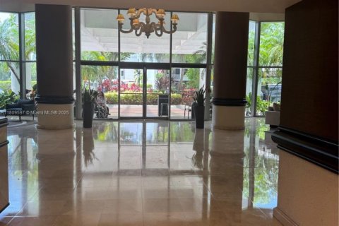 Снять в аренду кондоминиум в Авентура, Флорида 2 спальни, 109.72м2, № 1953965 - фото 27
