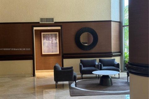 Снять в аренду кондоминиум в Авентура, Флорида 2 спальни, 109.72м2, № 1953965 - фото 25