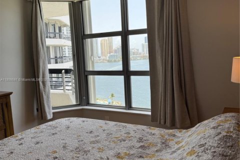 Снять в аренду кондоминиум в Авентура, Флорида 2 спальни, 109.72м2, № 1953965 - фото 15