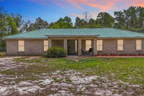 House in Ocklawaha, Florida 3 bedrooms, 143.26 sq.m. № 1687479 - photo 7