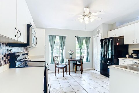 House in Ocklawaha, Florida 3 bedrooms, 143.26 sq.m. № 1687479 - photo 13