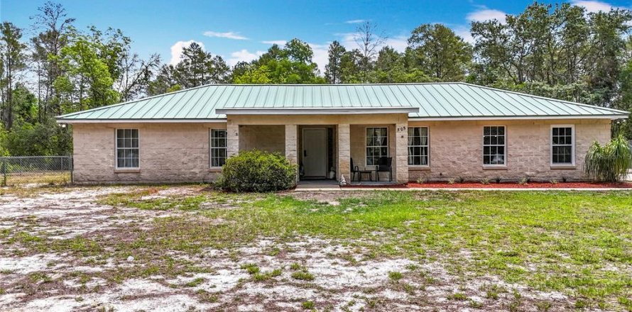 House in Ocklawaha, Florida 3 bedrooms, 143.26 sq.m. № 1687479