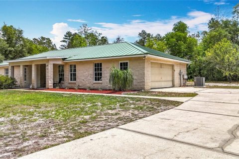 House in Ocklawaha, Florida 3 bedrooms, 143.26 sq.m. № 1687479 - photo 8