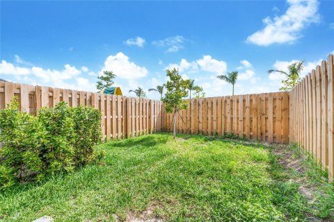 Adosado en venta en Homestead, Florida, 3 dormitorios, 123.37 m2 № 2405980 - foto 13
