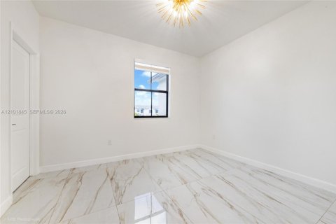 Adosado en venta en Homestead, Florida, 3 dormitorios, 123.37 m2 № 2405980 - foto 10