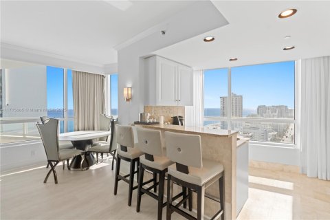 Купить кондоминиум в Майами-Бич, Флорида 1 спальня, 91.04м2, № 1958084 - фото 14