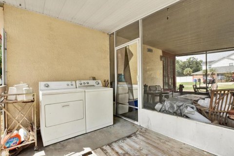 House in Tampa, Florida 3 bedrooms, 75.81 sq.m. № 2105245 - photo 14