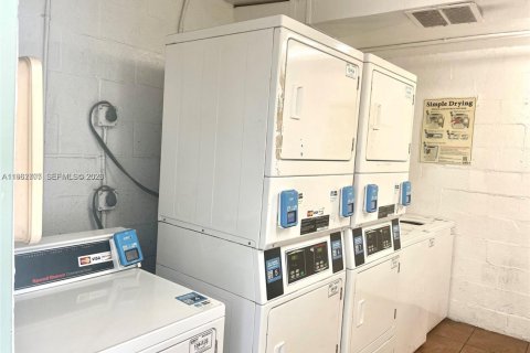 Снять в аренду кондоминиум в Катлер-Бей, Флорида 1 спальня, 55.74м2, № 2050118 - фото 10