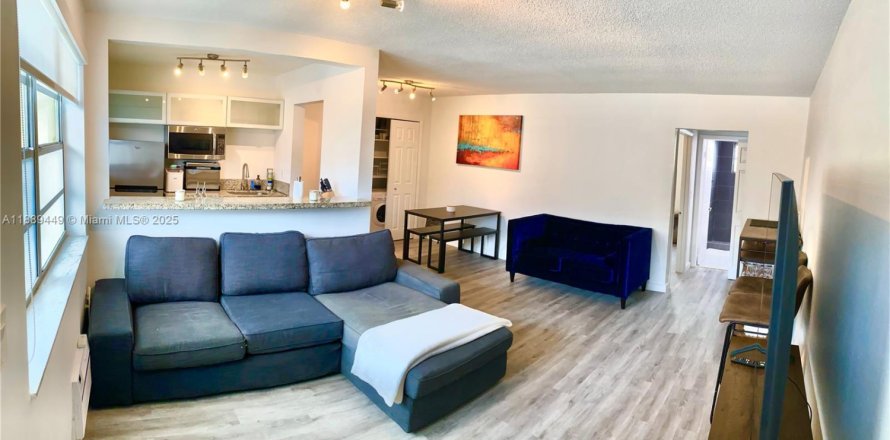 Condominio en Miami Beach, Florida, 1 dormitorio № 1941395