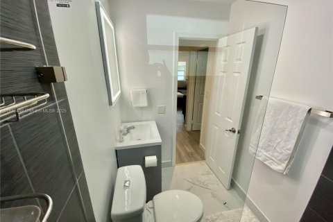 Condominio en venta en Miami Beach, Florida, 1 dormitorio, 54.44 m2 № 1941395 - foto 14