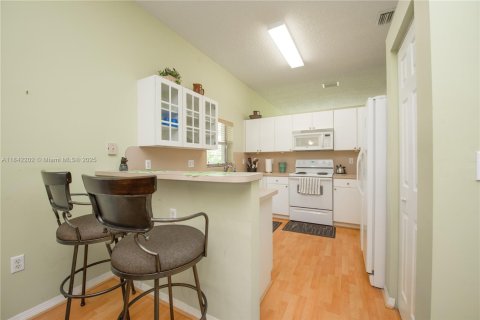 Casa en venta en Homestead, Florida, 3 dormitorios, 141.12 m2 № 1981486 - foto 8