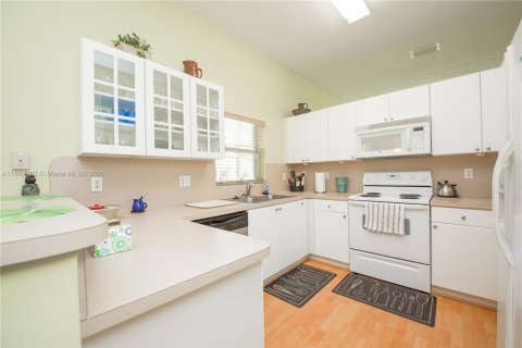 Casa en venta en Homestead, Florida, 3 dormitorios, 141.12 m2 № 1981486 - foto 9