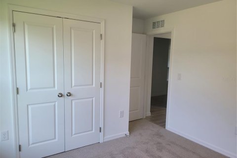 House in Englewood, Florida 3 bedrooms, 142.6 sq.m. № 2195403 - photo 24