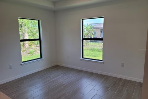 House in Englewood, Florida 3 bedrooms, 142.6 sq.m. № 2195403 - photo 11