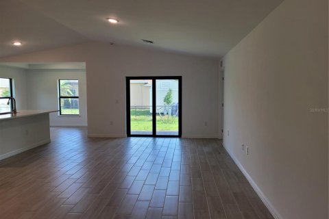 House in Englewood, Florida 3 bedrooms, 142.6 sq.m. № 2195403 - photo 2