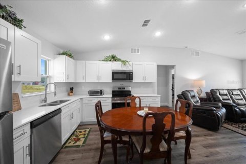 House in Ocala, Florida 3 bedrooms, 93.46 sq.m. № 2391558 - photo 13