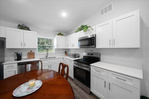 House in Ocala, Florida 3 bedrooms, 93.46 sq.m. № 2391558 - photo 14