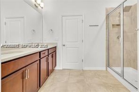 Touwnhouse à louer à Hollywood, Floride: 3 chambres, 164.99 m2 № 2360229 - photo 16