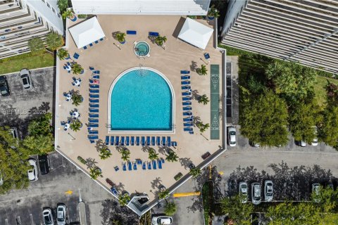 Condominio en venta en Aventura, Florida, 2 dormitorios, 93.37 m2 № 2045248 - foto 8