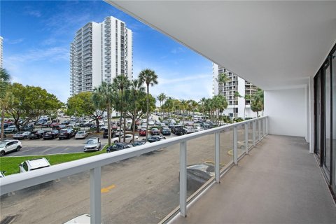 Condominio en venta en Aventura, Florida, 2 dormitorios, 93.37 m2 № 2045248 - foto 14