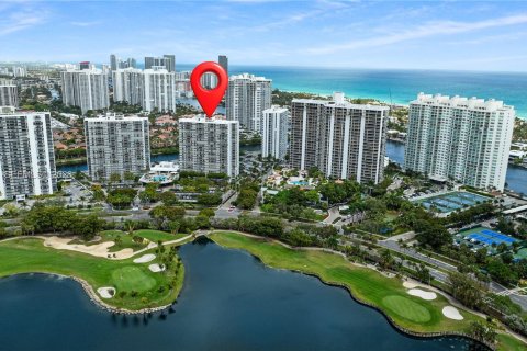 Condominio en venta en Aventura, Florida, 2 dormitorios, 93.37 m2 № 2045248 - foto 2