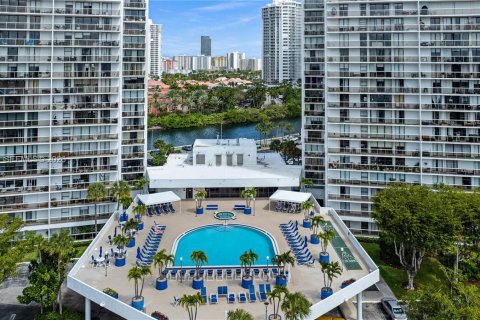 Condominio en venta en Aventura, Florida, 2 dormitorios, 93.37 m2 № 2045248 - foto 7