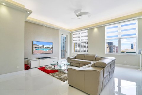 Condo in Fort Lauderdale, Florida, 3 bedrooms  № 2173876 - photo 8