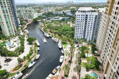 Condo in Fort Lauderdale, Florida, 3 bedrooms  № 2173876 - photo 3